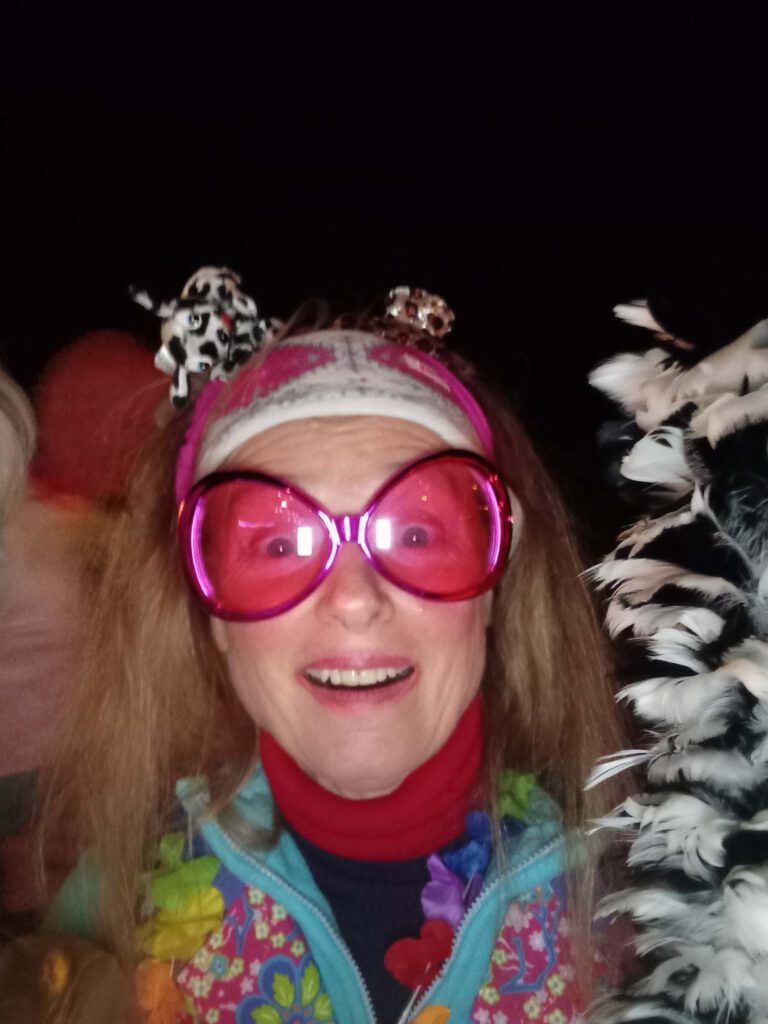 Angèle Roelofs als typetje (toiletjuffrouw) voor toptypetjes op bedrijfsfeest