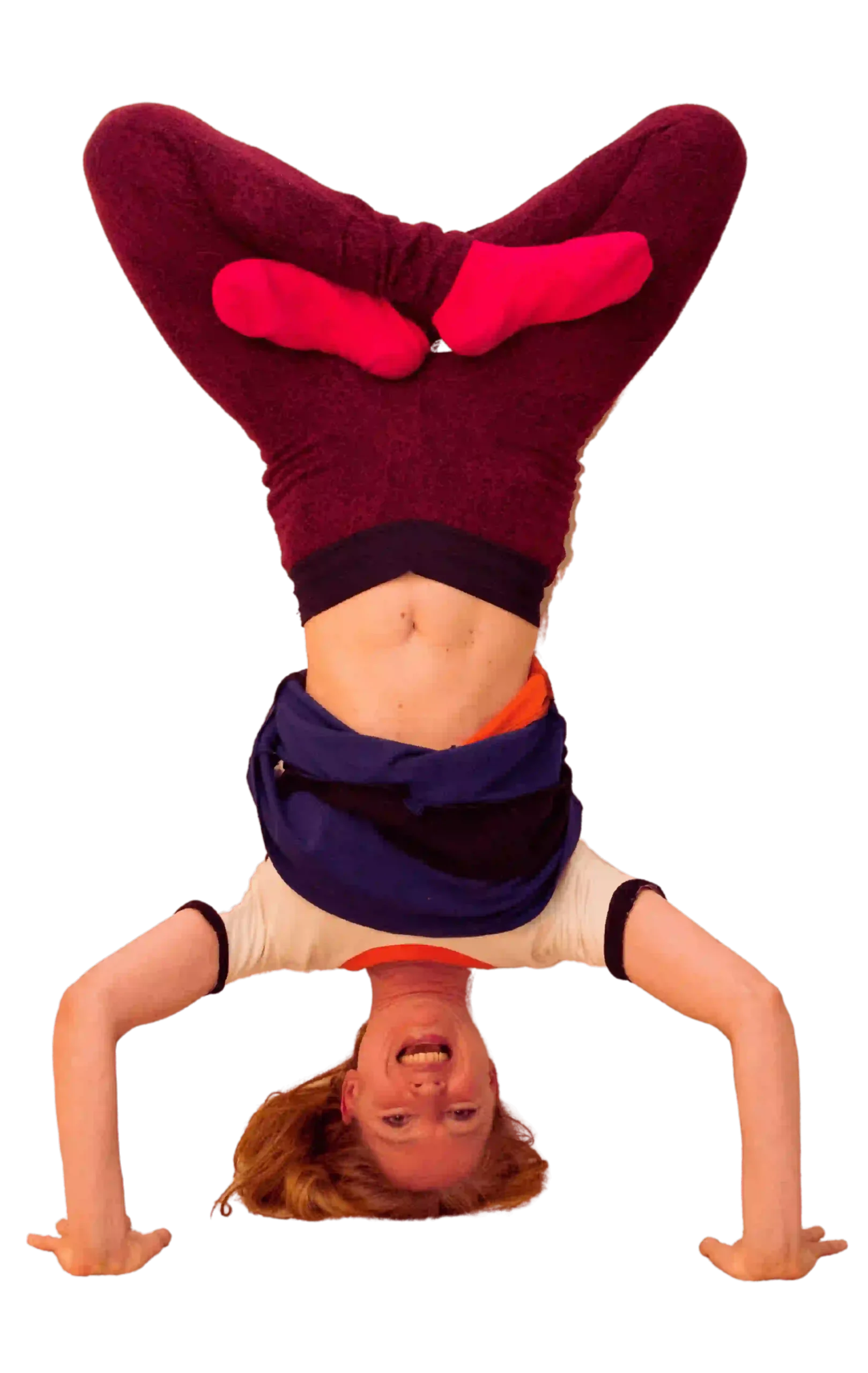 Angèle Roelofs in lotushouding op de kop